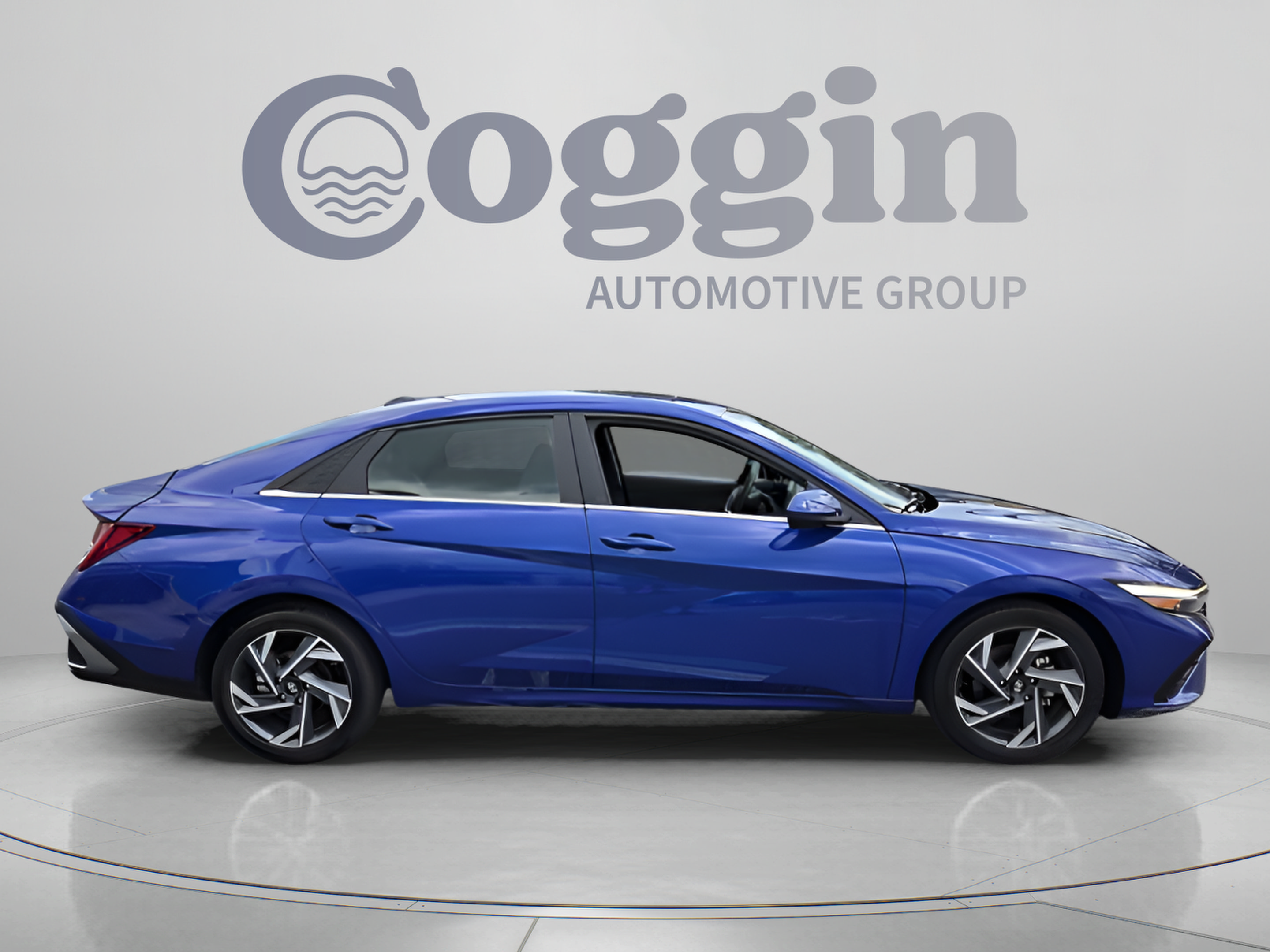 Used 2025 Hyundai Elantra SEL FWD image 6