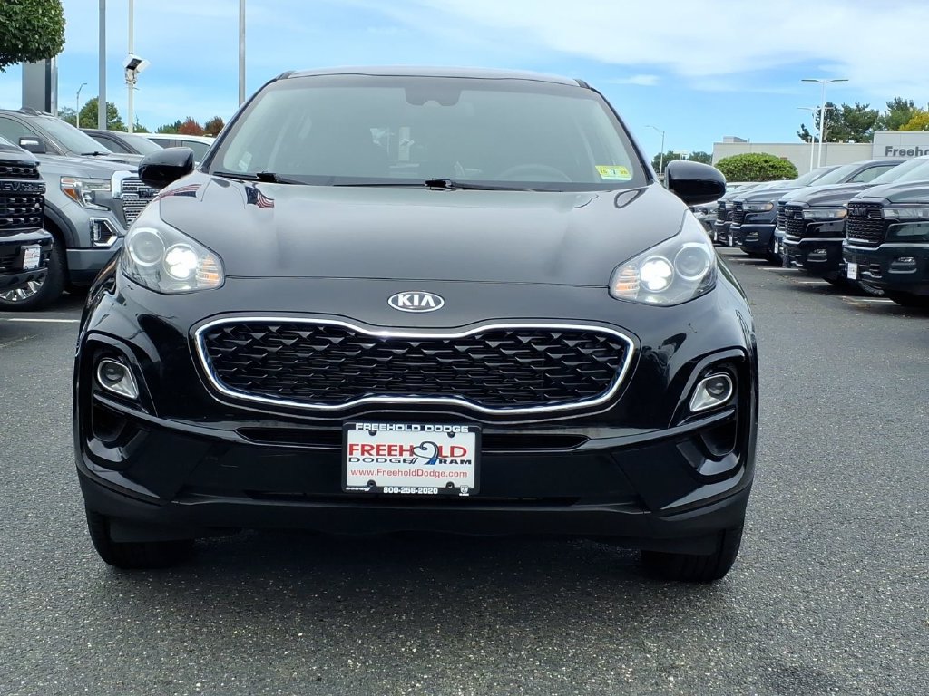Used 2022 Kia Sportage LX AWD/4WD image 2