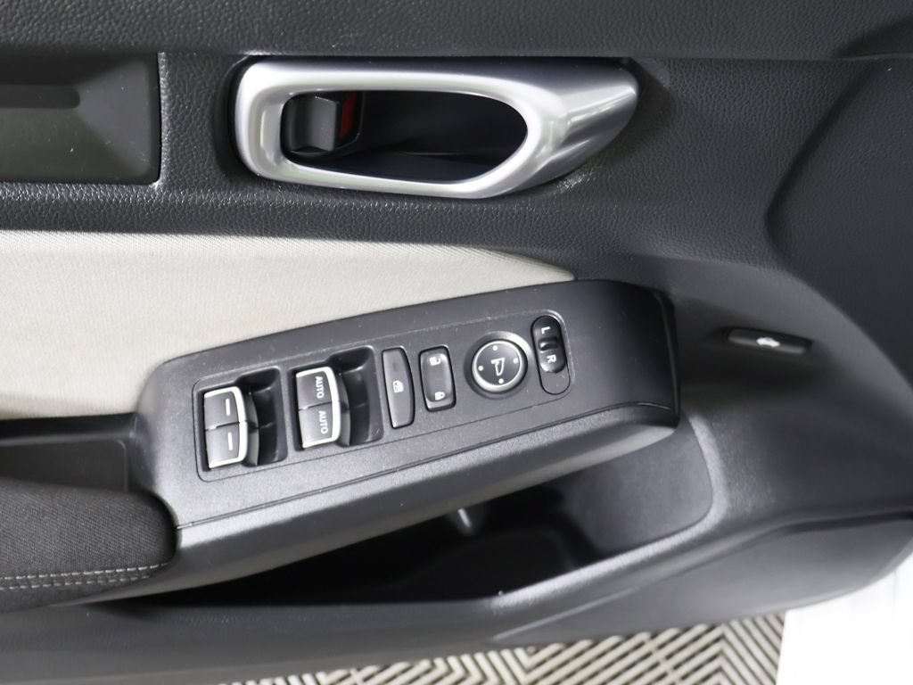 Used 2023 Honda Civic LX image 29