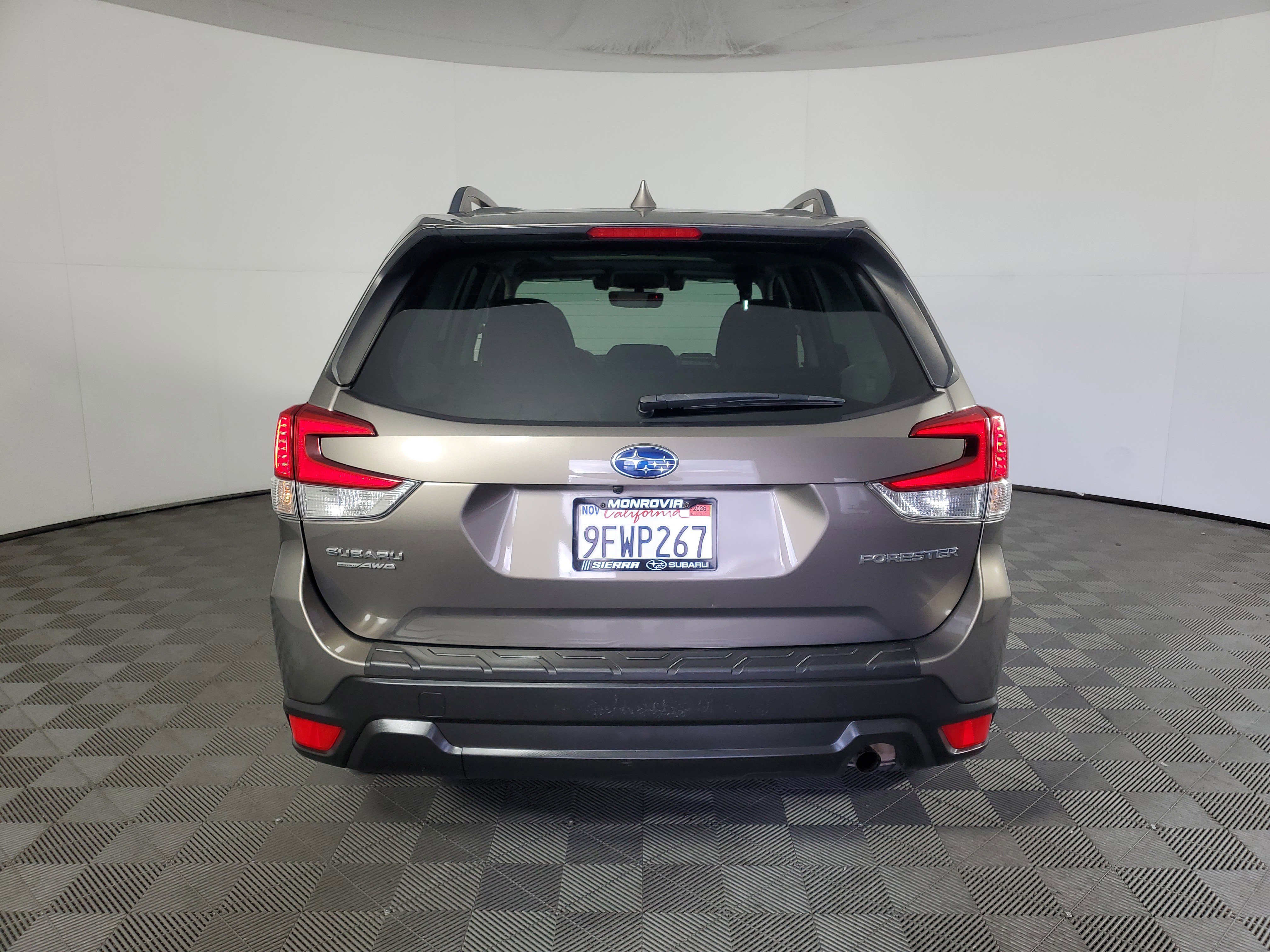 Used 2021 Subaru Forester Premium AWD/4WD image 5
