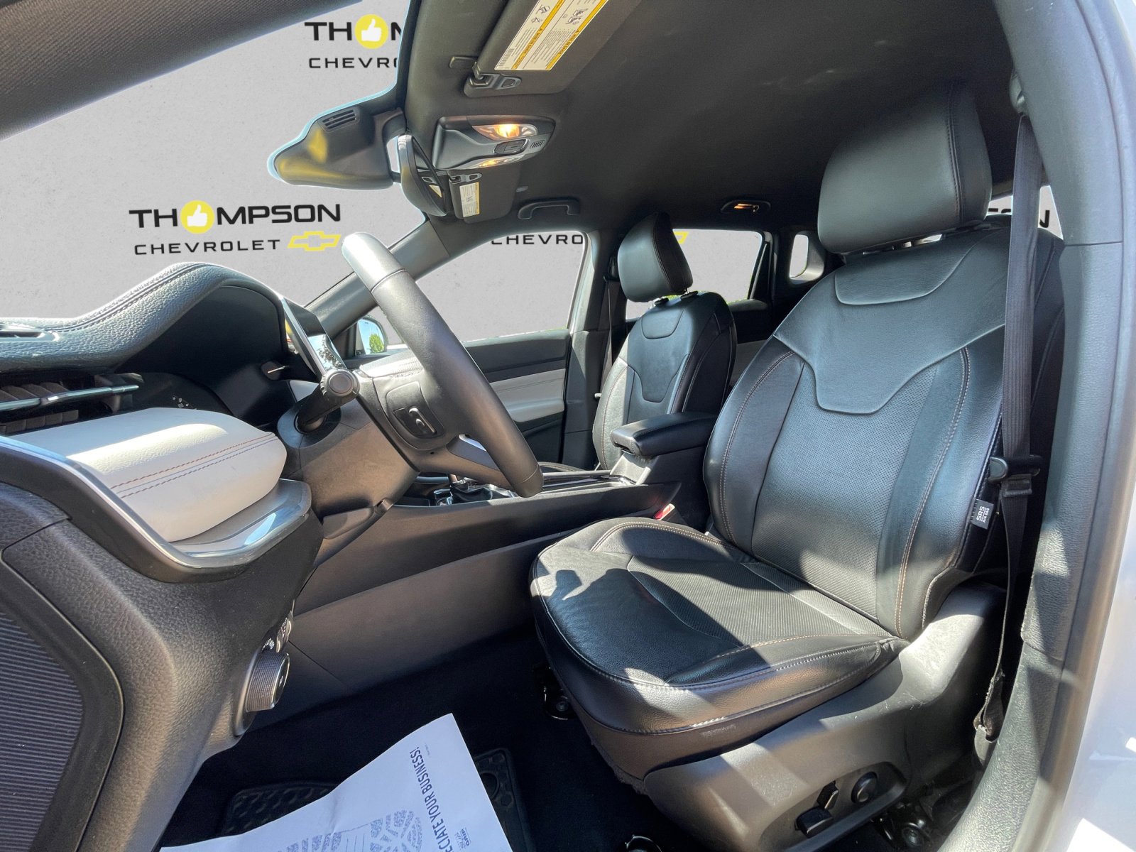 Used 2023 Jeep Compass Limited image 9