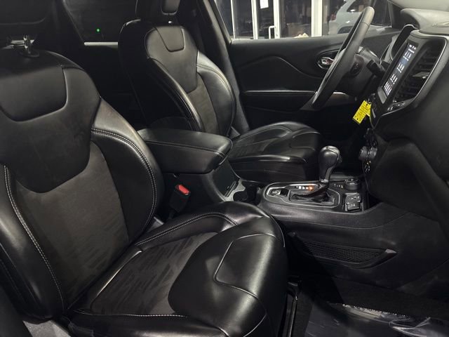 Used 2022 Jeep Cherokee Latitude w/ Sun & Sound Group image 38