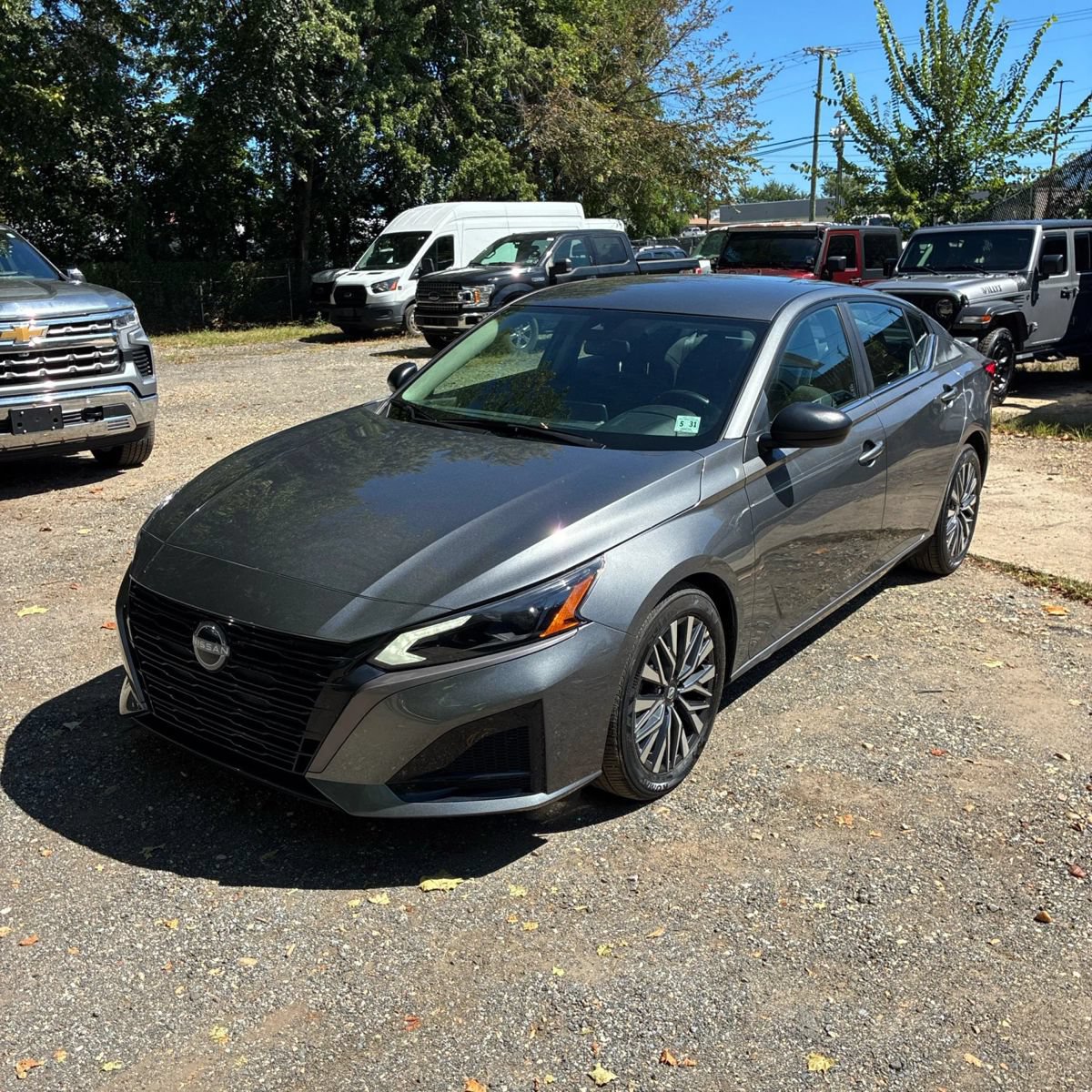 Used 2026 Nissan Altima 2.5 SV FWD image 1
