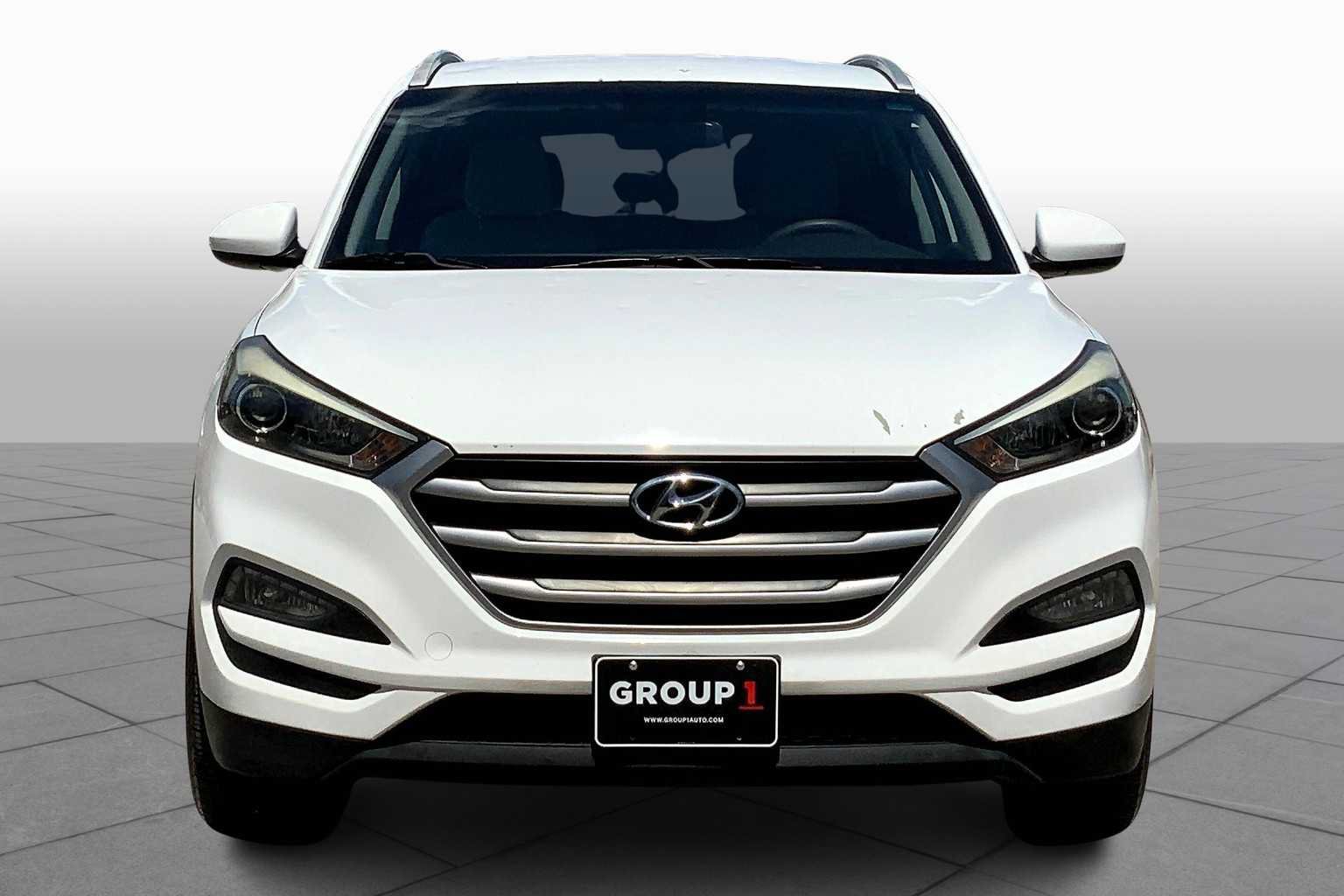Used 2017 Hyundai Tucson SE w/ SE Popular Package 02 FWD image 4