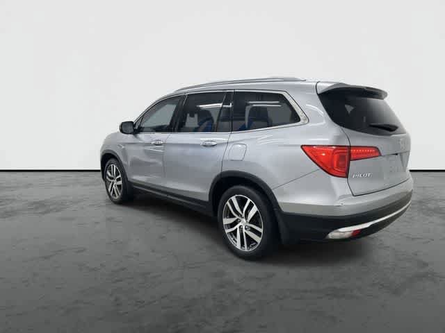 Used 2018 Honda Pilot Touring image 9