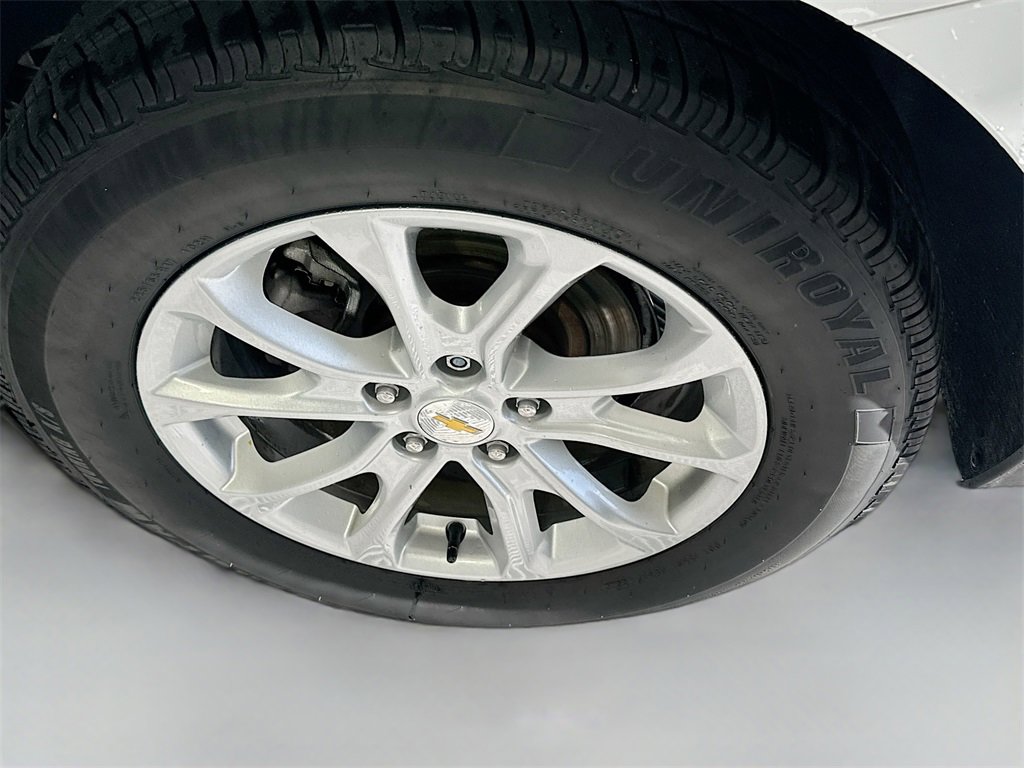 Used 2018 Chevrolet Equinox LT image 29