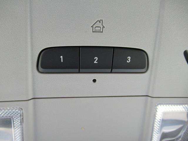 Used 2023 GMC Terrain SLT AWD/4WD image 28