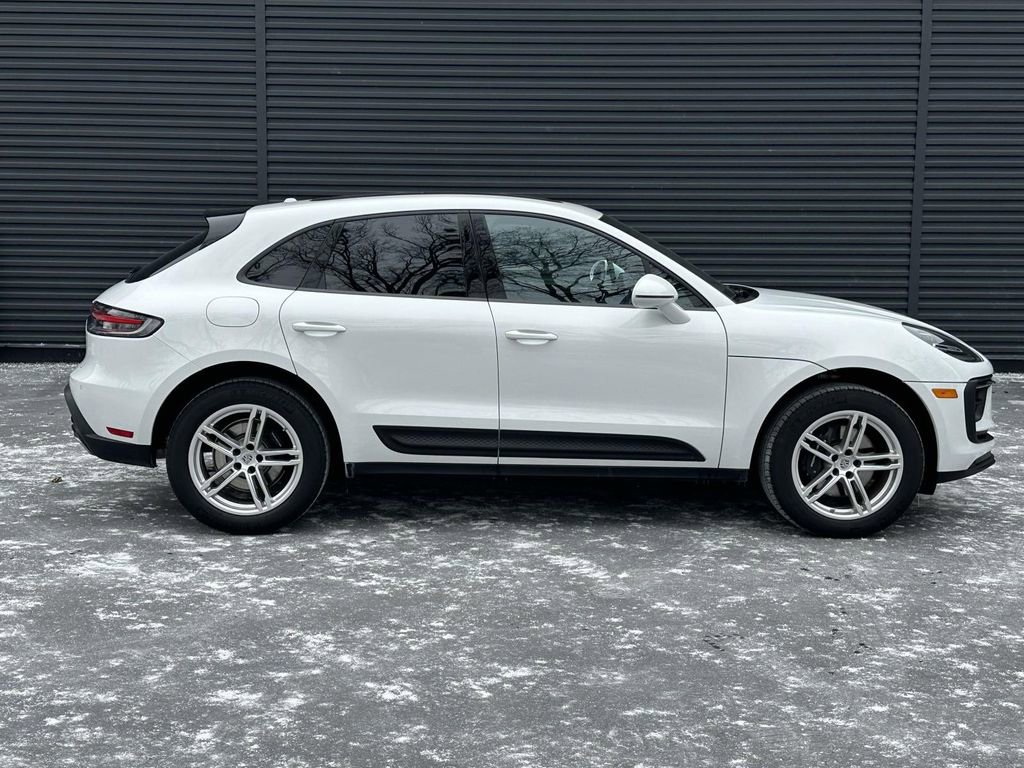 Certified 2026 Porsche Macan image 6