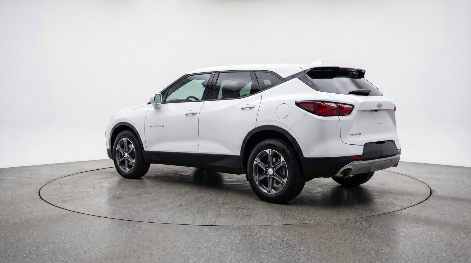 Used 2025 Chevrolet Blazer LT FWD image 6