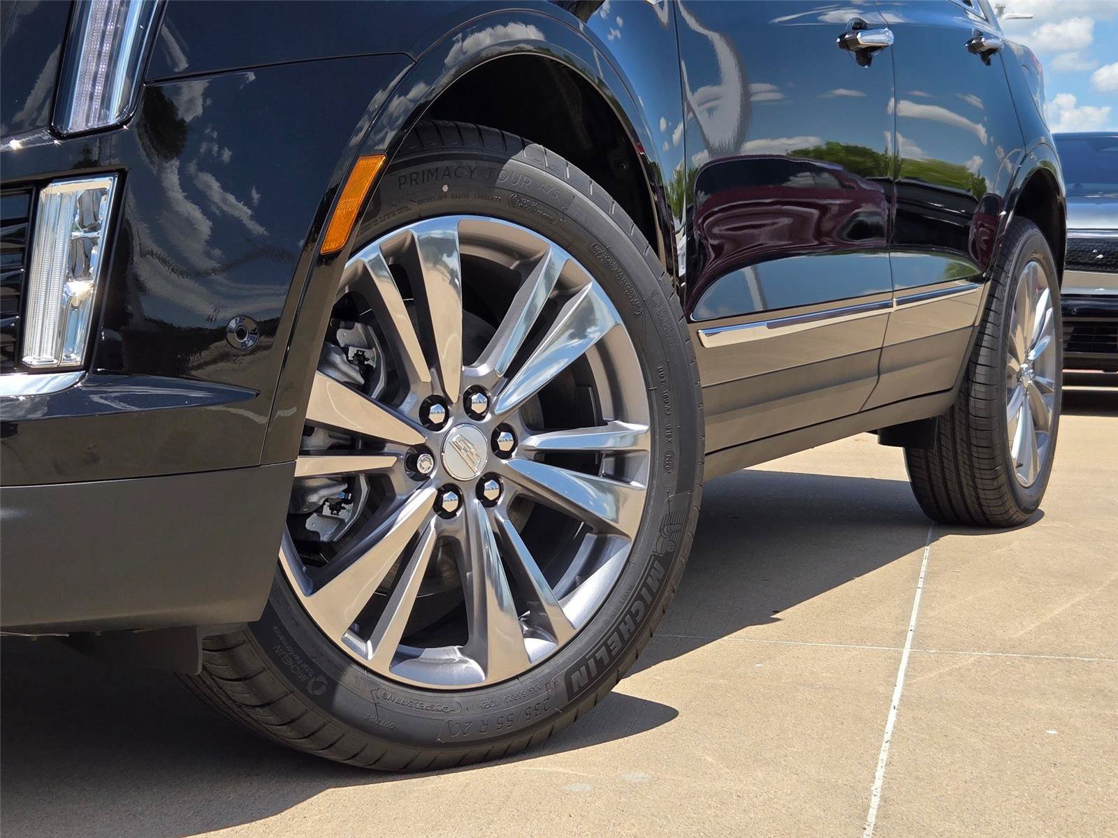 New 2026 Cadillac XT5 Premium Luxury w/ Driver Assist Package FWD image 8