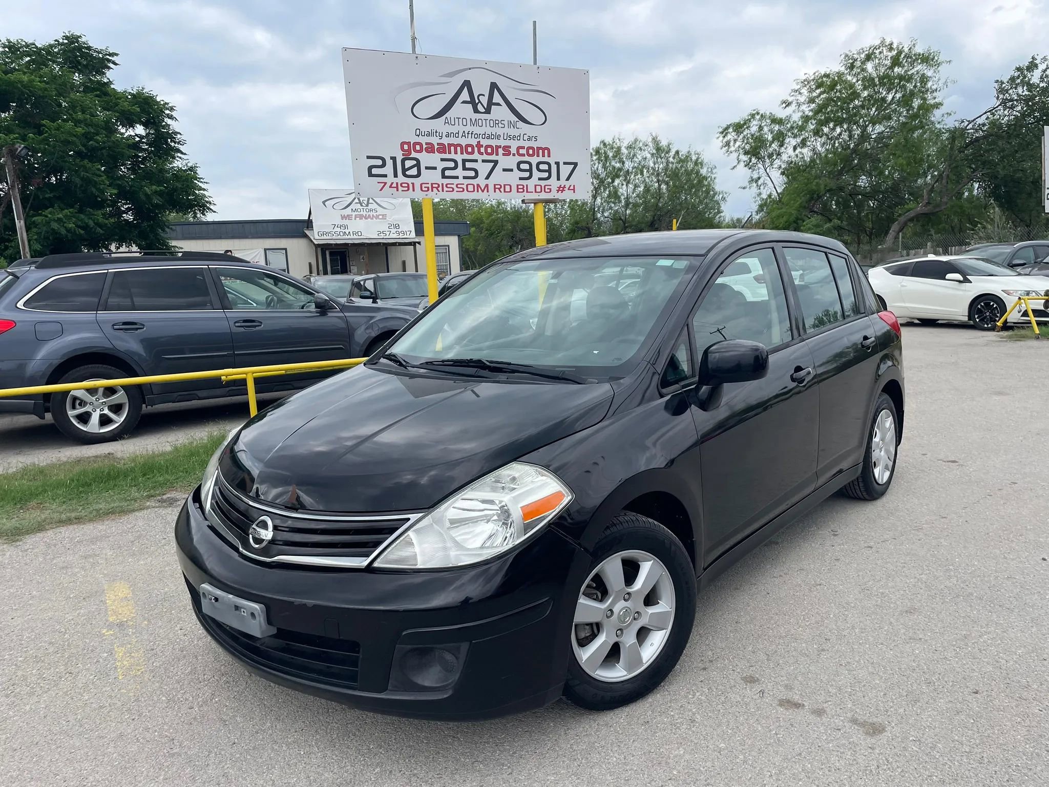 Used 2010 Nissan Versa 1.8 S w/ PWR Plus Pkg FWD image 1