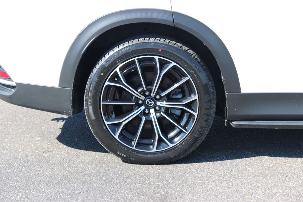 Used 2025 MAZDA CX-70 Plug-In Hybrid w/ Premium Plus AWD/4WD image 13