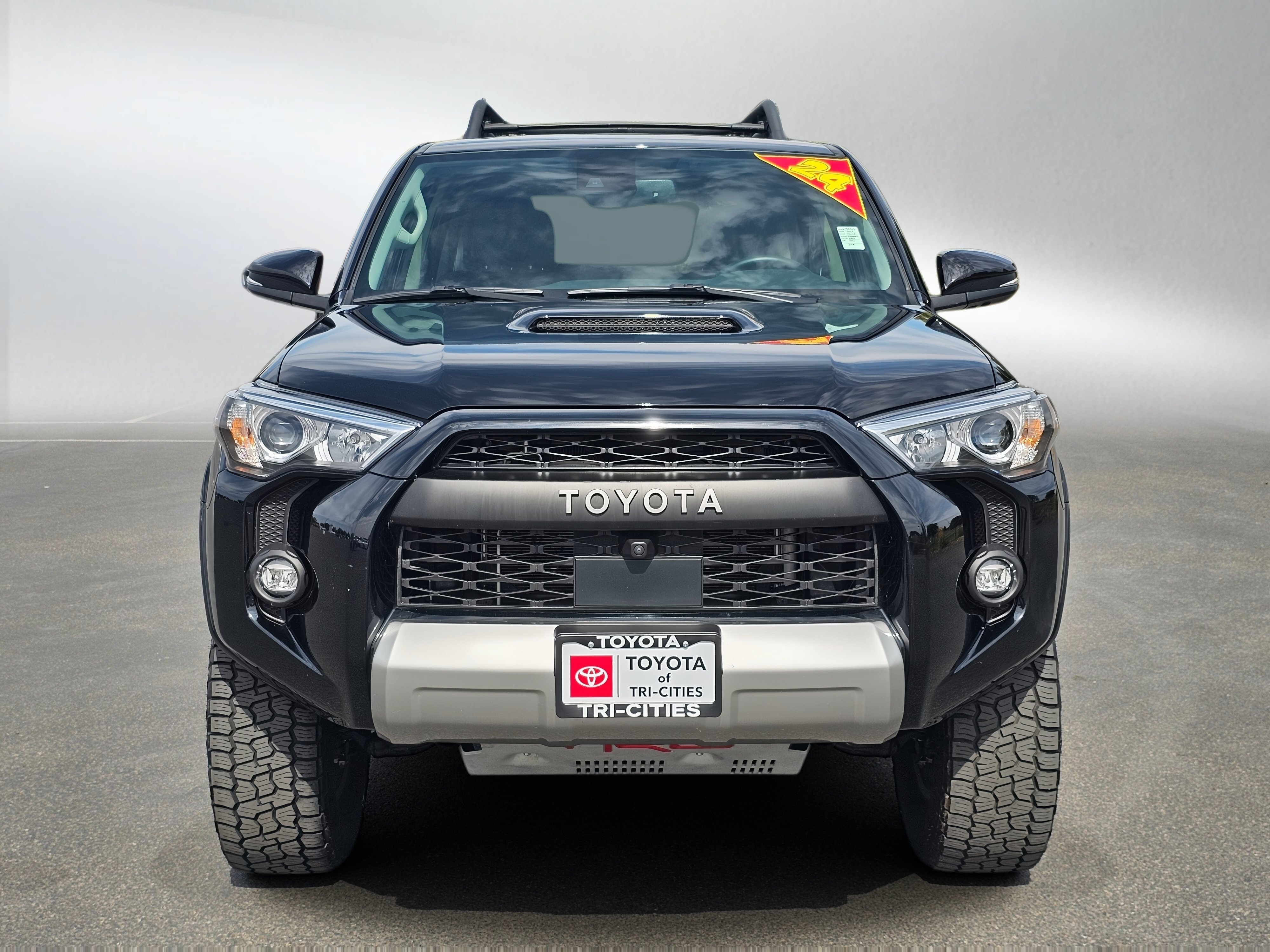 Used 2024 Toyota 4Runner TRD Off-Road Premium w/ TRD Black Wheel Package (TMS) AWD/4WD image 7
