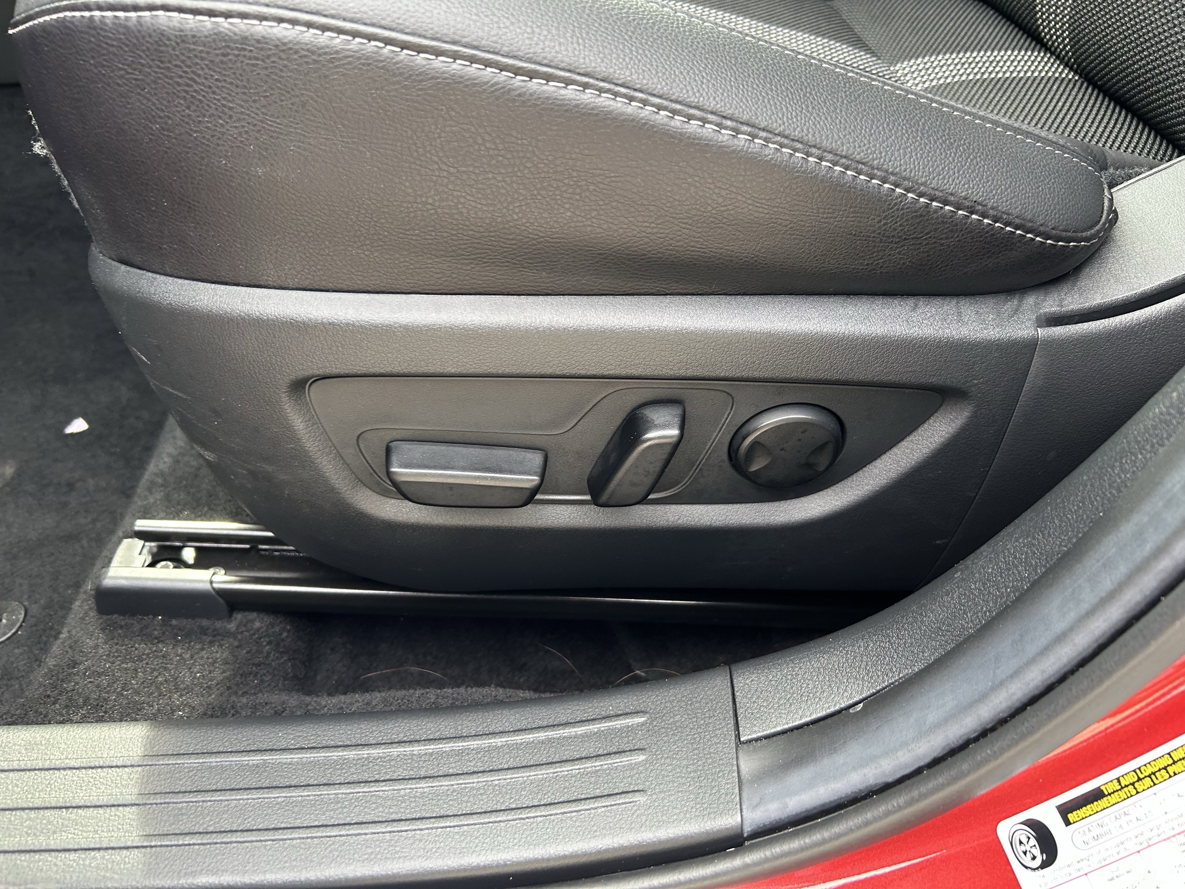 Certified 2025 MAZDA CX-50 AWD 2.5 S w/ Accent Package image 22