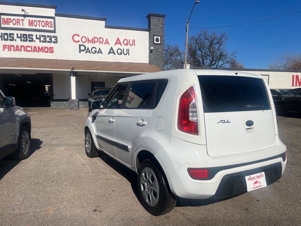 Used 2012 Kia Soul FWD image 4