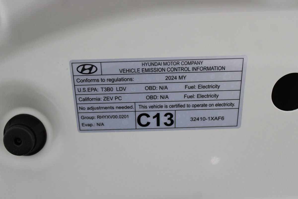 Used 2024 Hyundai Ioniq 6 SE RWD image 33