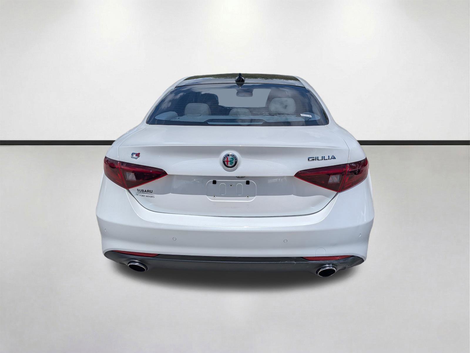 Used 2018 Alfa Romeo Giulia Ti w/ Quick Order Package 22X Lusso image 5