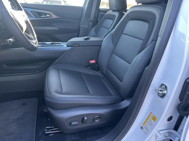 New 2024 Chevrolet Equinox EV LT image 9