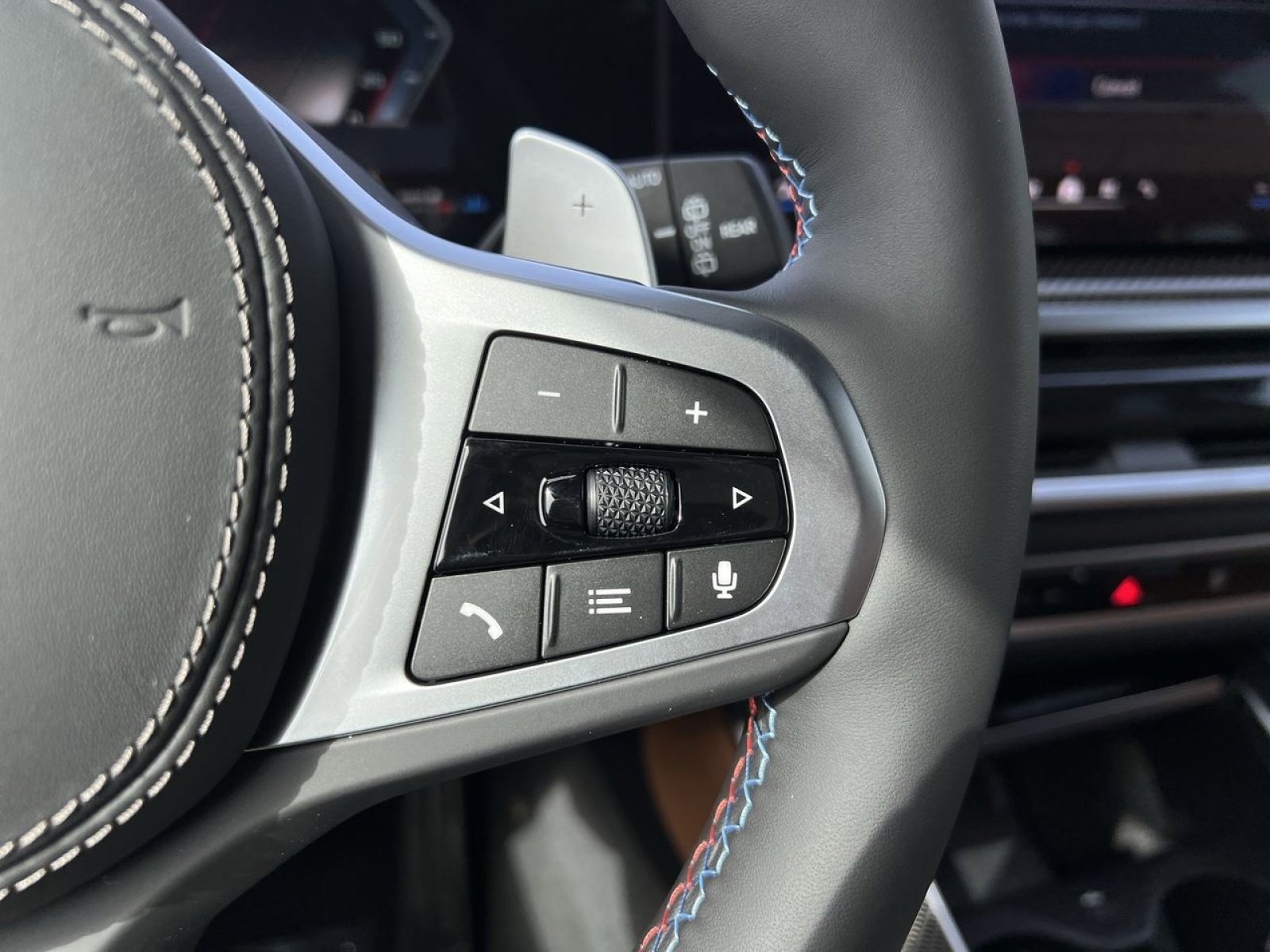 New 2026 BMW X5 M60i image 30