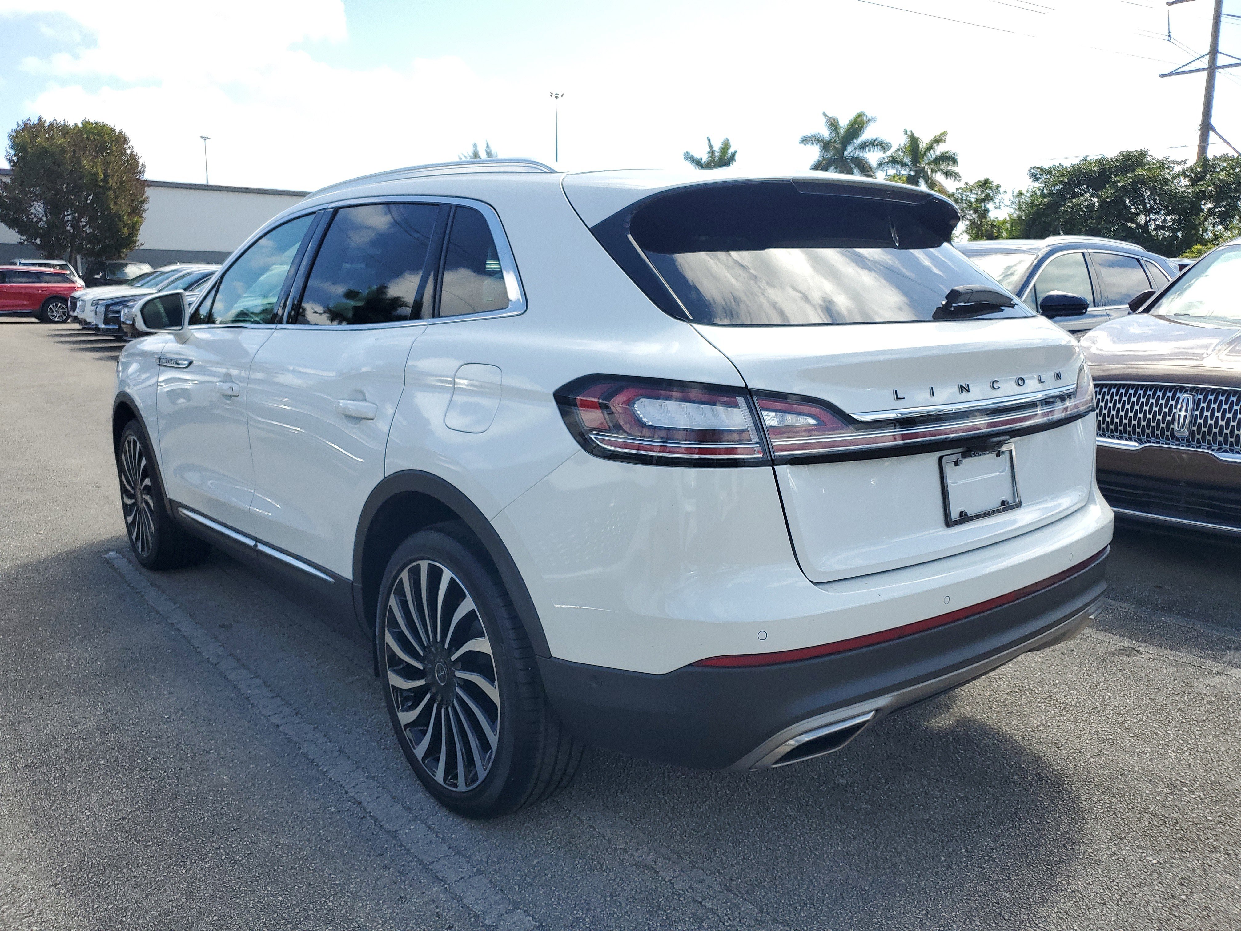 Certified 2023 Lincoln Nautilus Black Label image 4