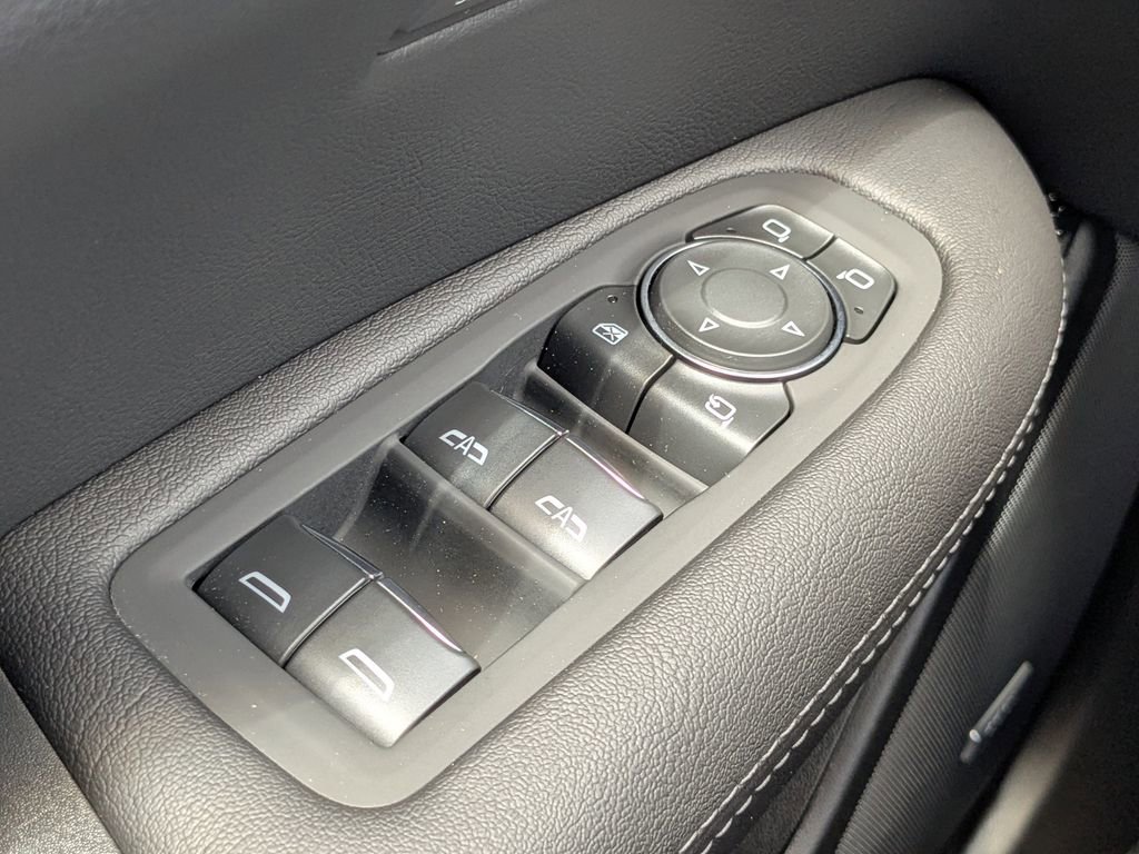 Used 2026 Cadillac XT5 Premium Luxury w/ Driver Assist Package FWD image 23
