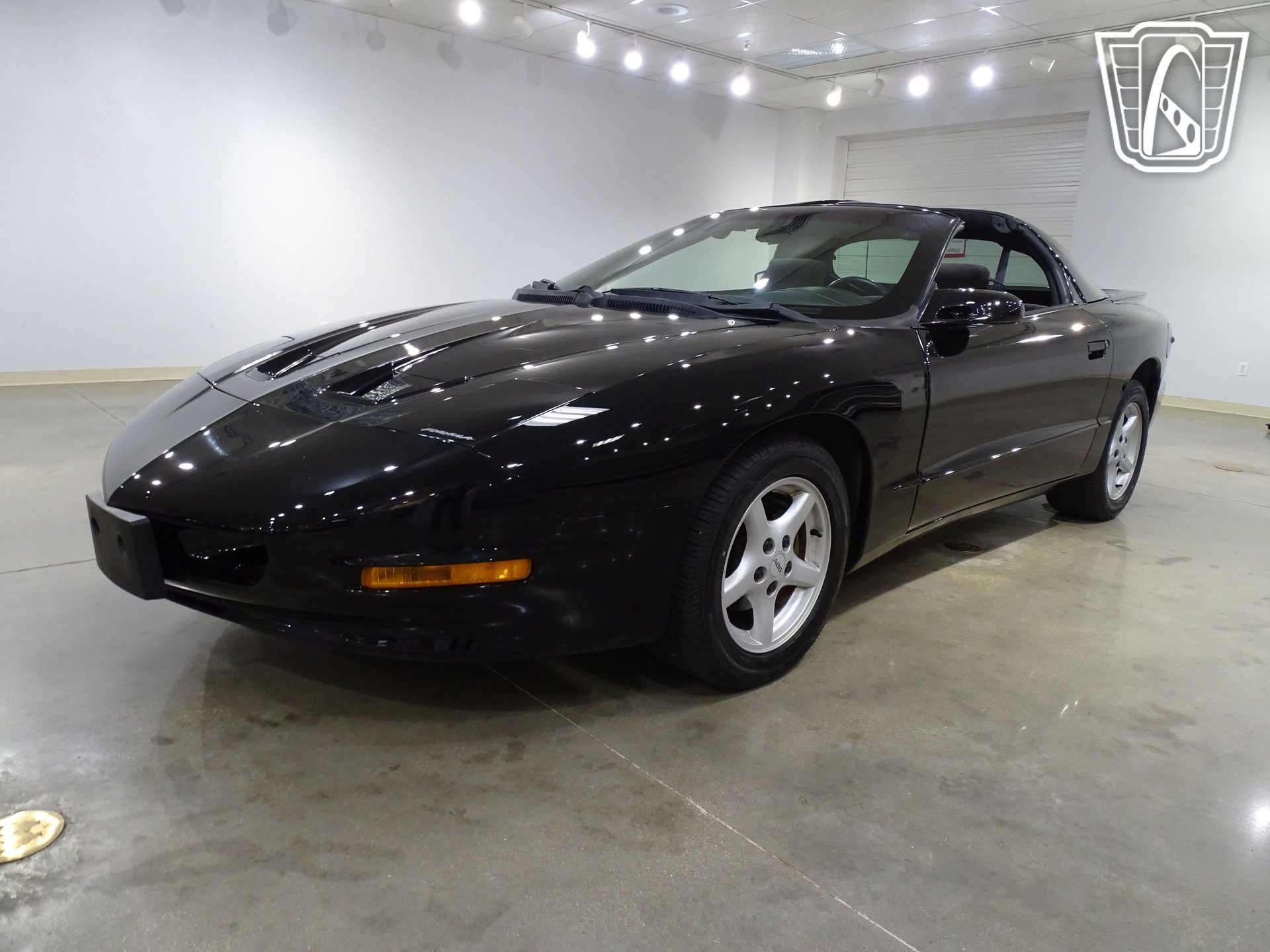 Used 1995 Pontiac Firebird Coupe image 31