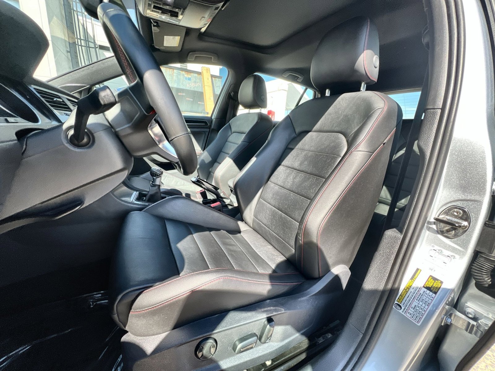 Used 2017 Volkswagen GTI Autobahn FWD image 21