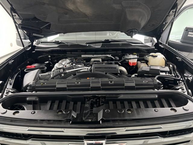 Used 2024 Chevrolet Silverado 3500 High Country w/ Technology Package AWD/4WD image 59
