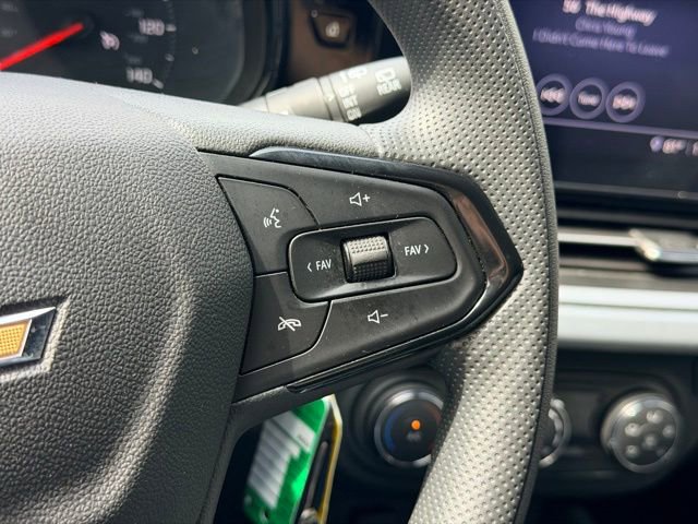 Certified 2025 Chevrolet Trax LS FWD image 10