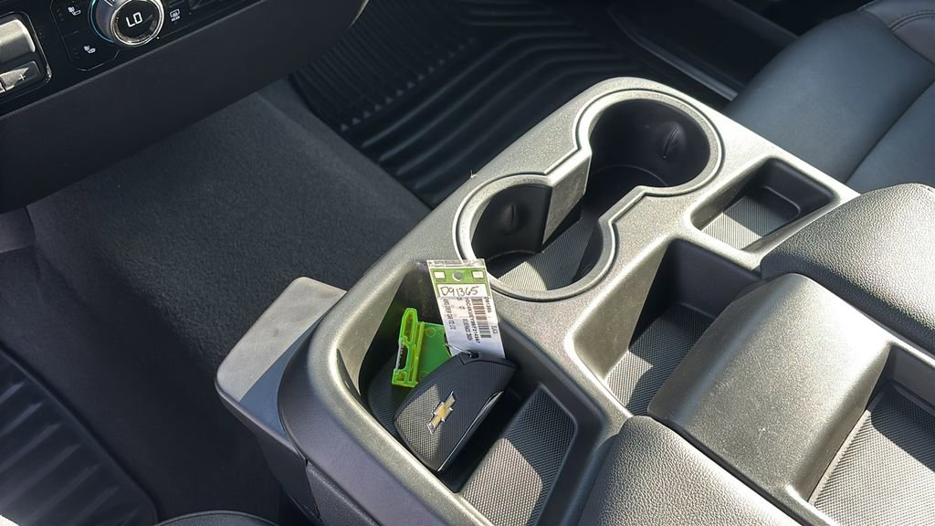 Used 2025 Chevrolet Silverado 3500 LTZ image 21