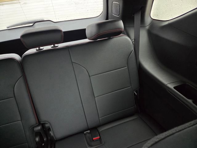 Used 2024 Chevrolet Traverse RS w/ LPO, Floor Liner Package AWD/4WD image 58