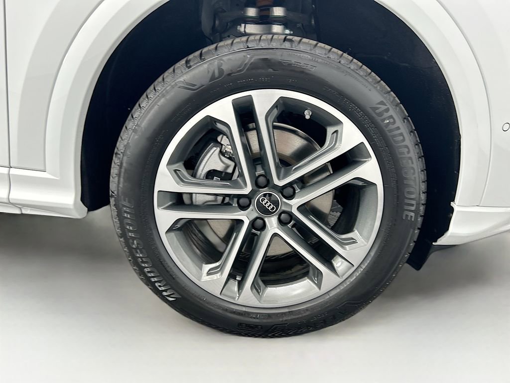 Used 2025 Audi Q5 Premium Plus image 31