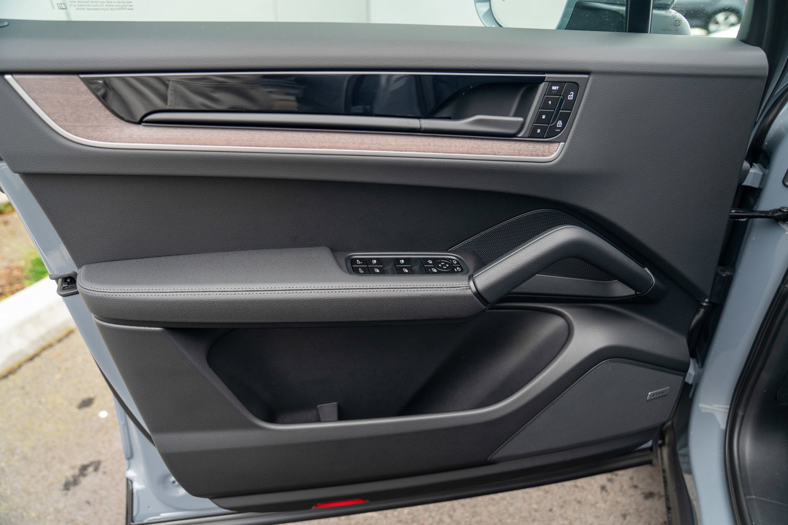 New 2026 Porsche Cayenne S AWD/4WD image 10