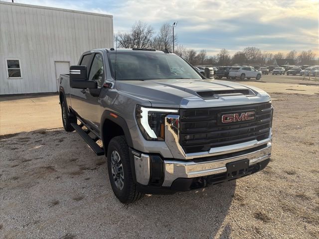 New 2026 GMC Sierra 3500 Pro image 8