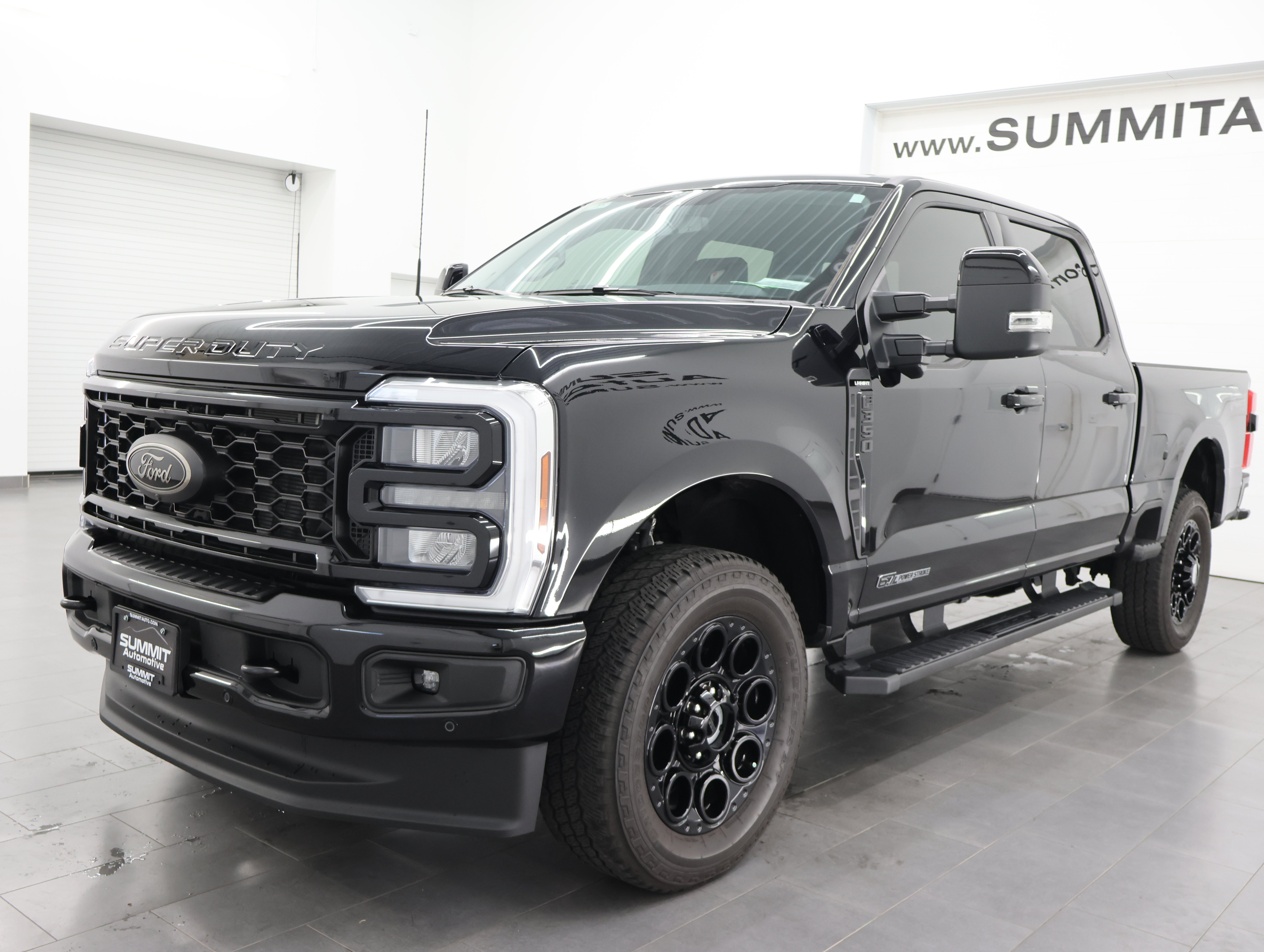 Used 2025 Ford F350 Lariat w/ Lariat Ultimate Package AWD/4WD image 7