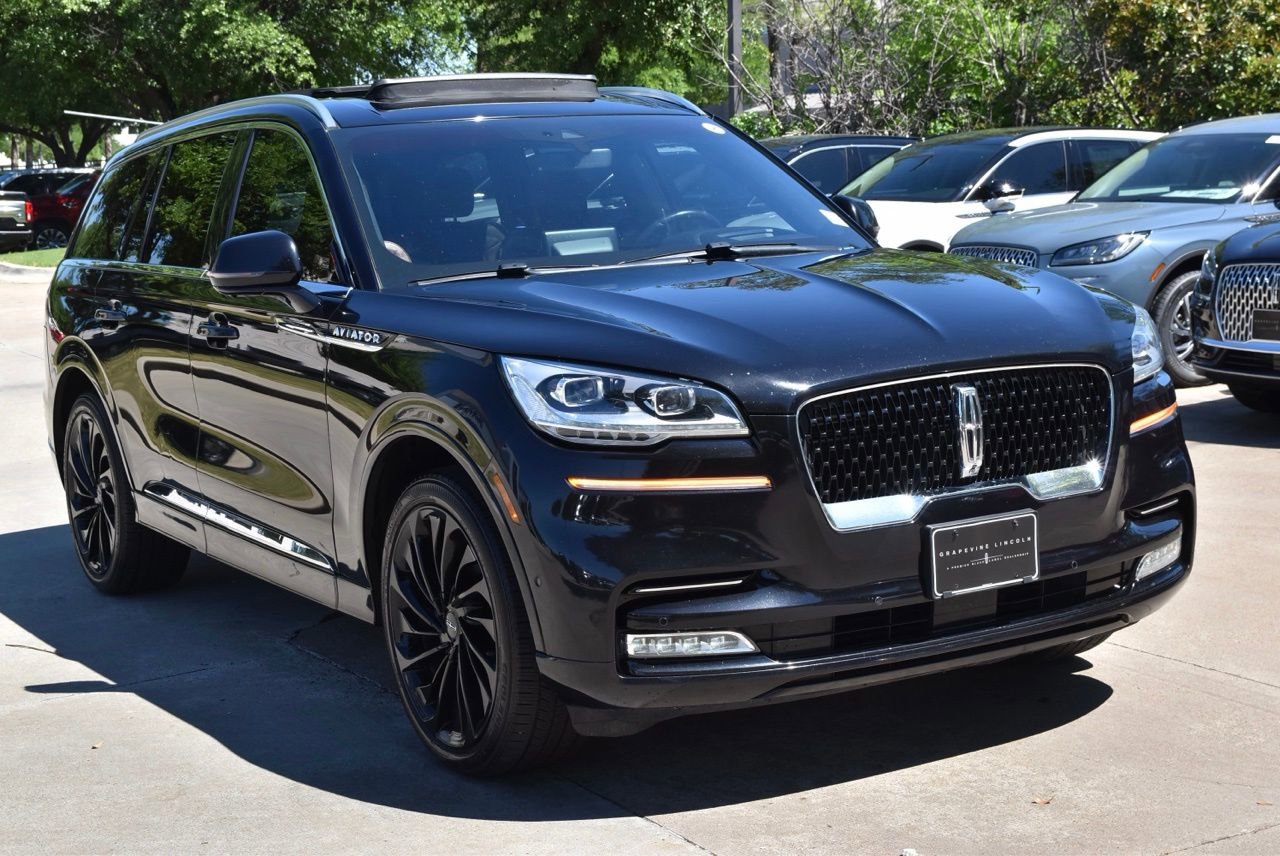 Used 2022 Lincoln Aviator Reserve w/ Equipment Group 201A image 4