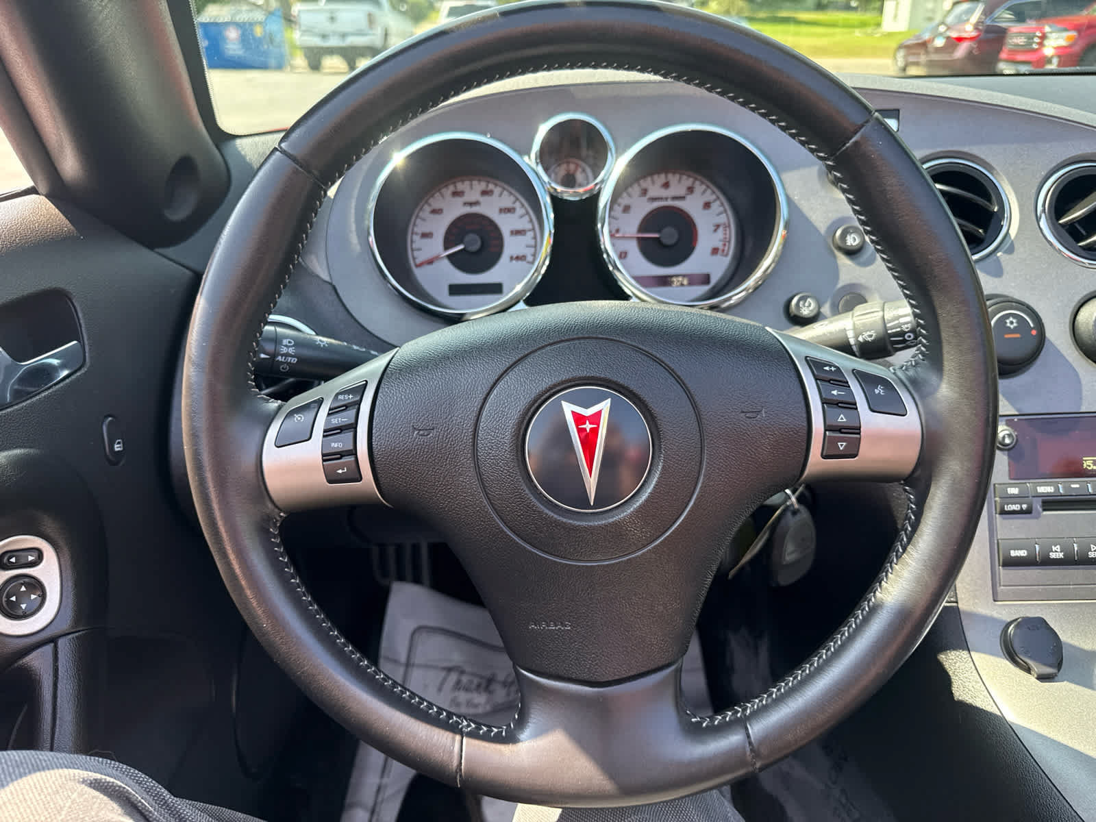 Used 2007 Pontiac Solstice Convertible w/ Premium Package RWD image 20