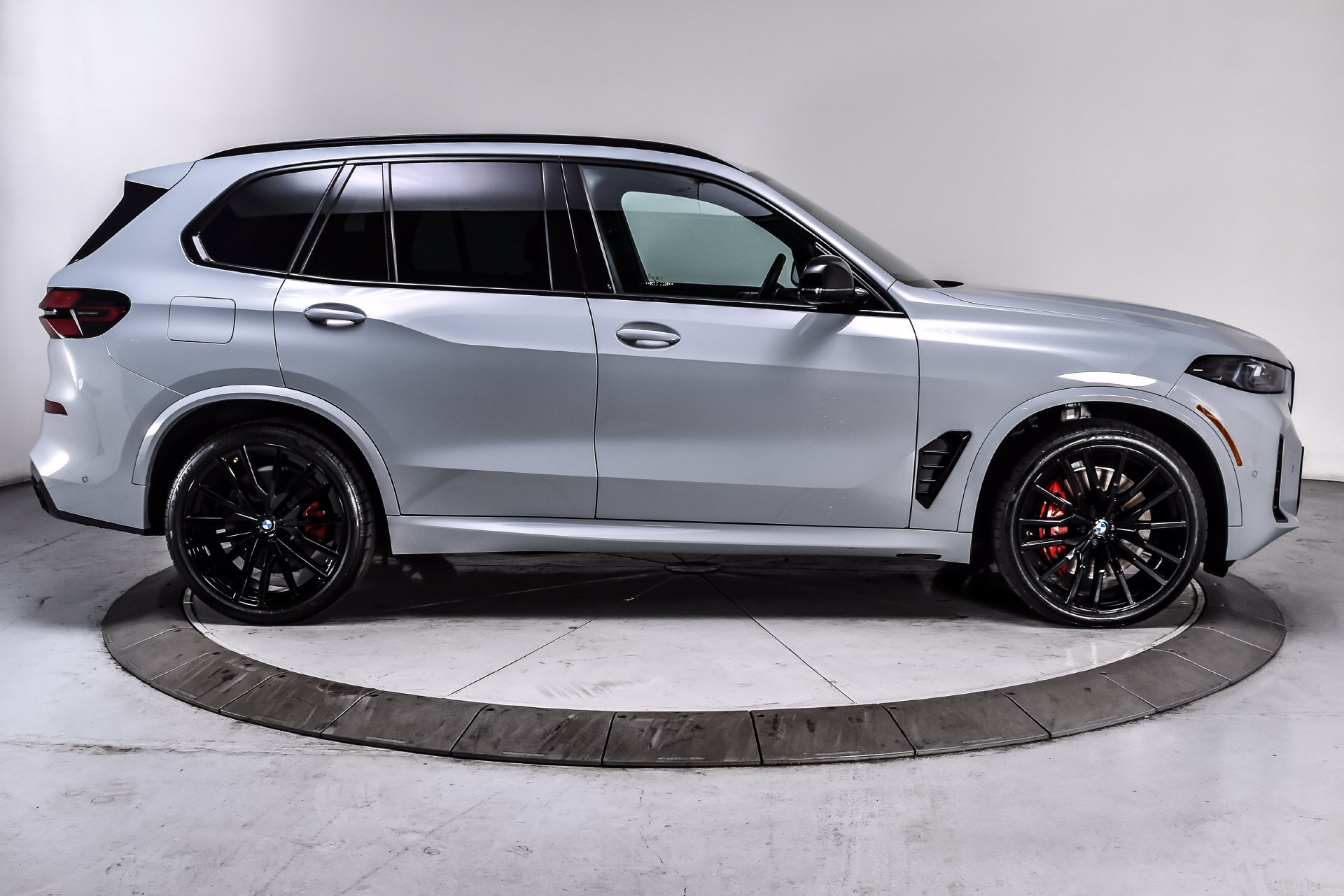 Used 2025 BMW X5 M60i w/ Executive Package AWD/4WD image 7