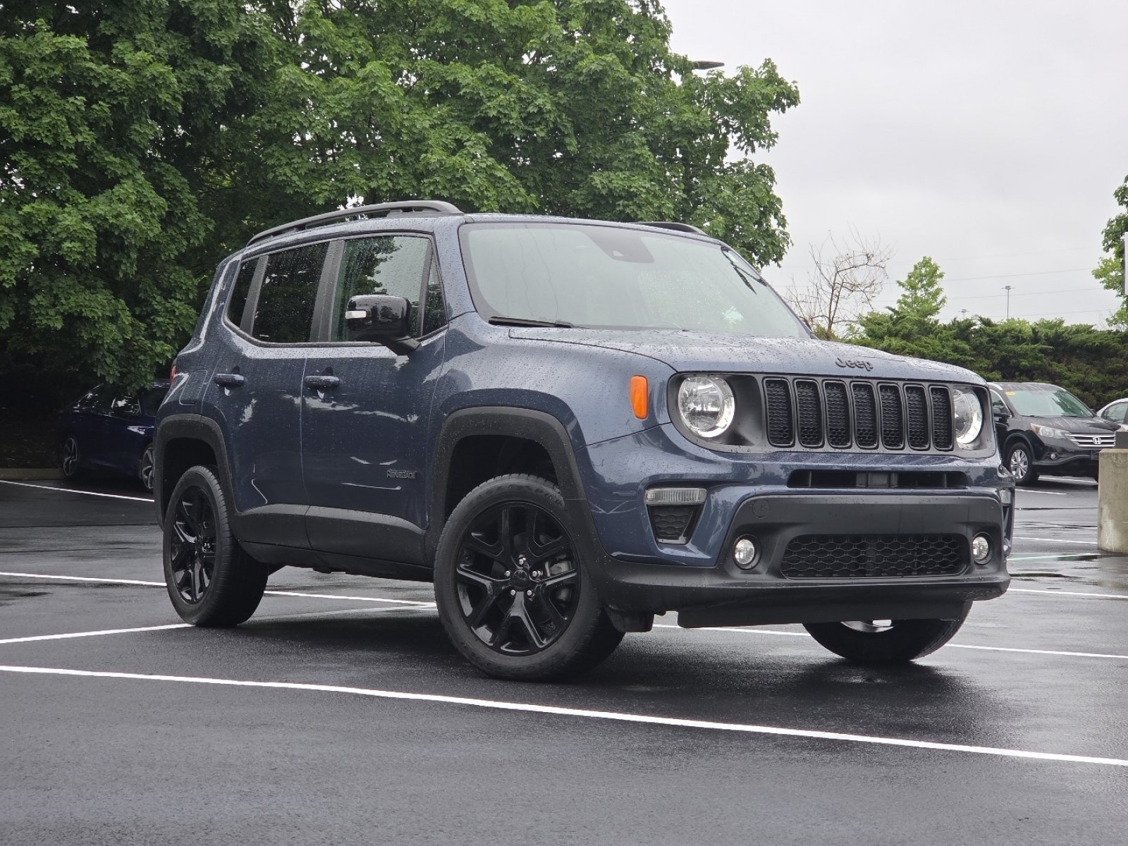 Used 2022 Jeep Renegade Altitude w/ Convenience Group AWD/4WD image 2