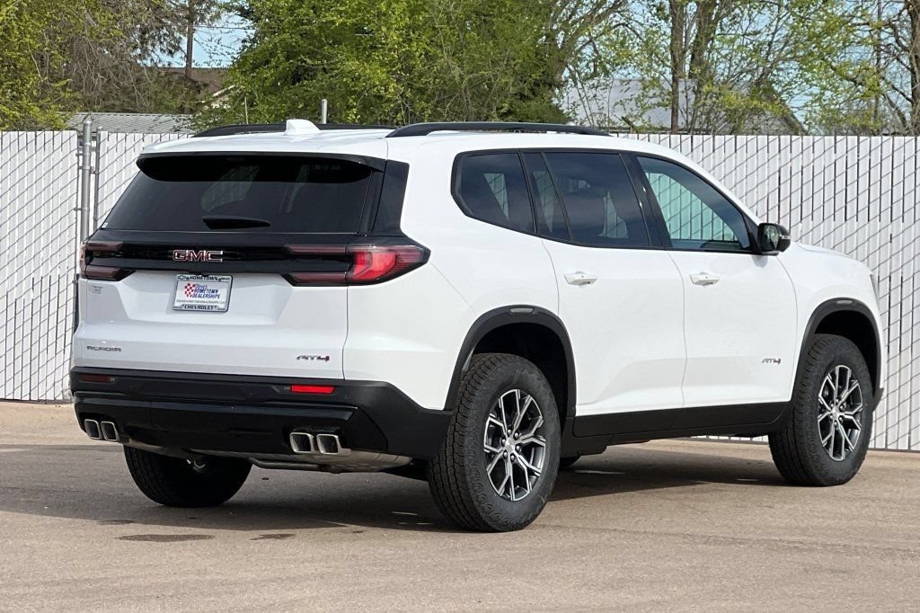 New 2026 GMC Acadia AT4 w/ Luxury Package AWD/4WD image 5