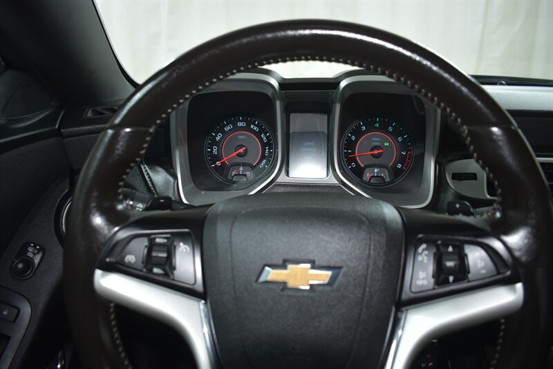 Used 2015 Chevrolet Camaro LT w/ 1LT Preferred Package RWD image 10