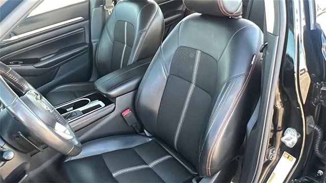 Used 2023 Nissan Altima 2.5 SR image 18