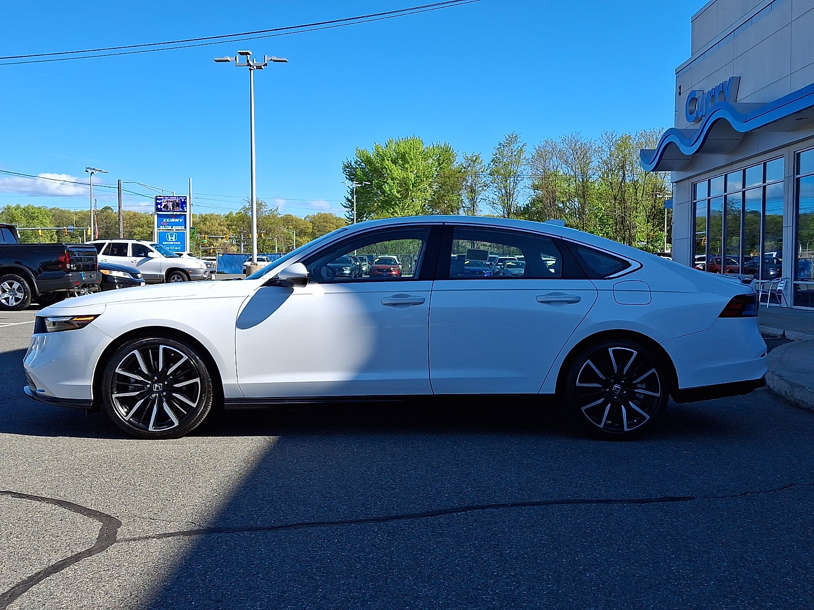 Used 2023 Honda Accord Touring image 6