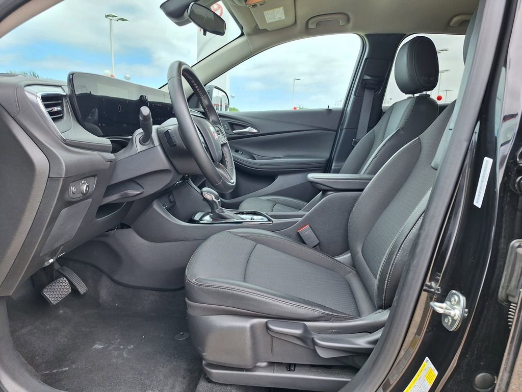 Used 2025 Buick Encore GX Preferred image 11