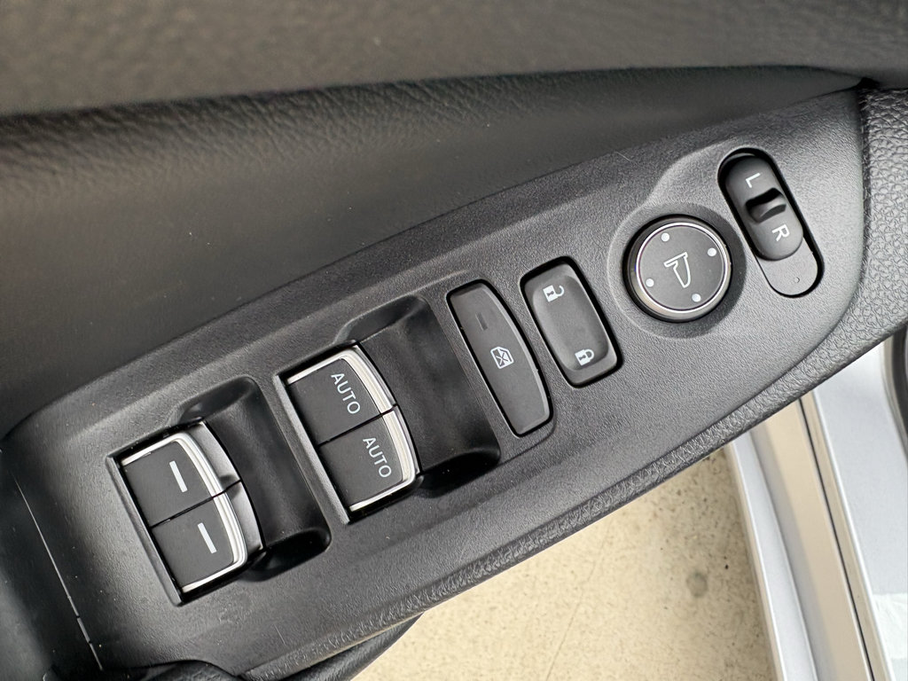 Used 2021 Honda Accord Sport image 11