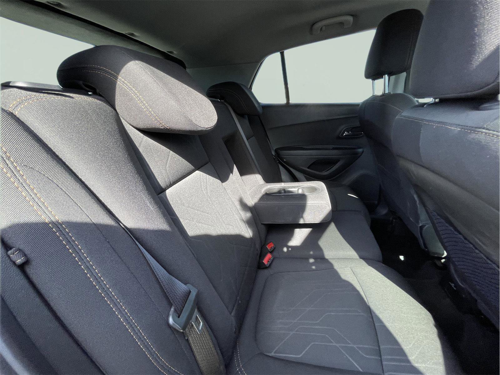 Used 2020 Chevrolet Trax LT image 18