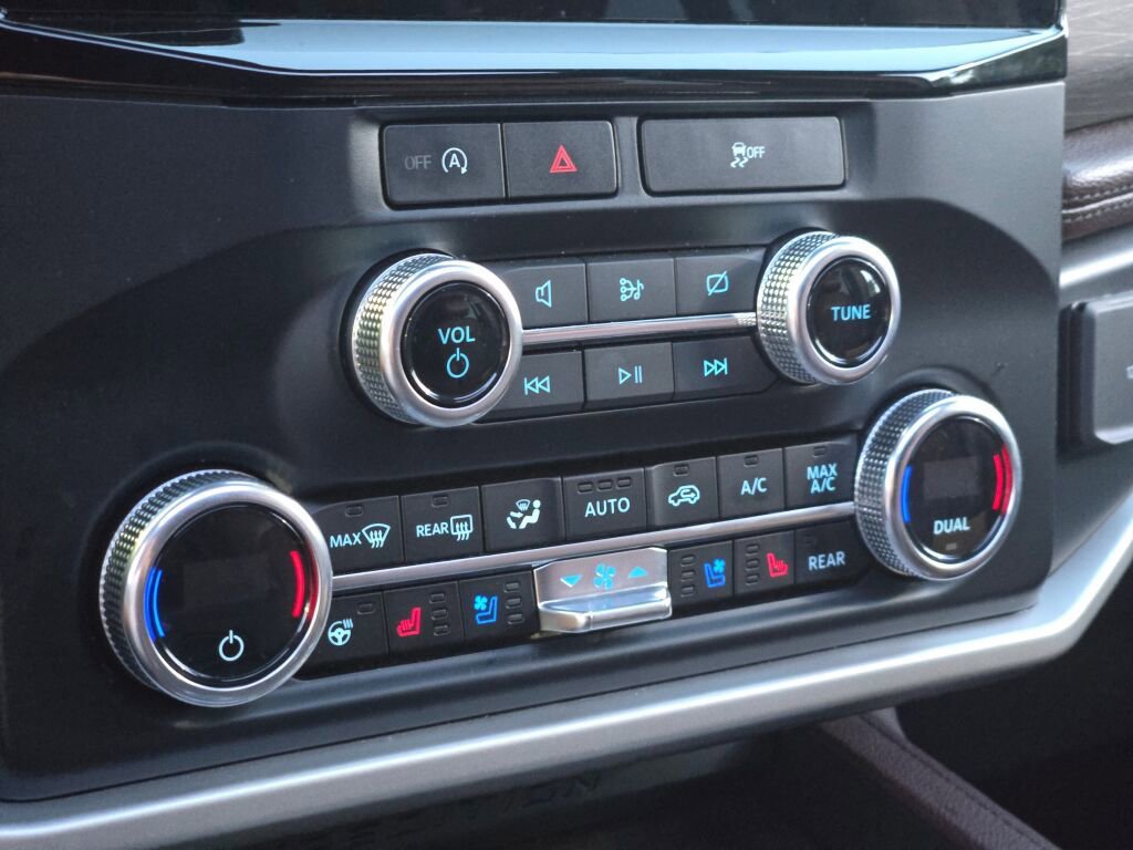 Used 2024 Ford Expedition Limited RWD image 26