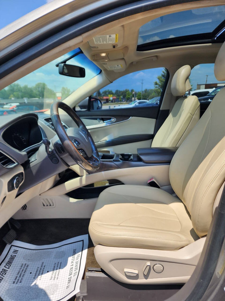 Used 2016 Lincoln MKX Reserve FWD image 18