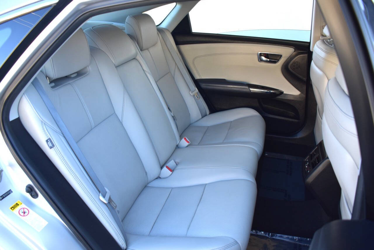 Used 2014 Toyota Avalon Limited w/ Technology Package FWD image 44
