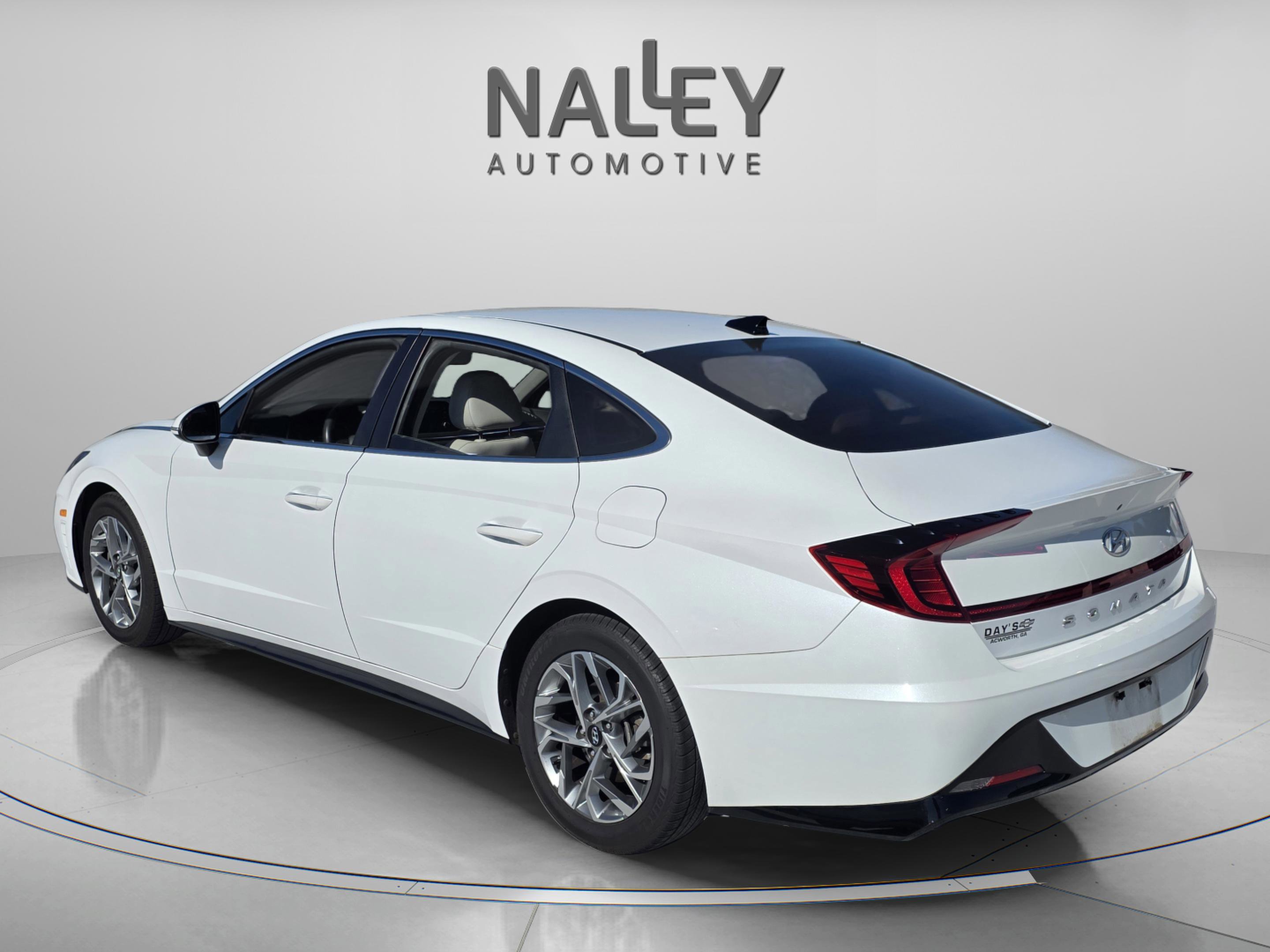 Used 2020 Hyundai Sonata SEL w/ Premium Package image 3